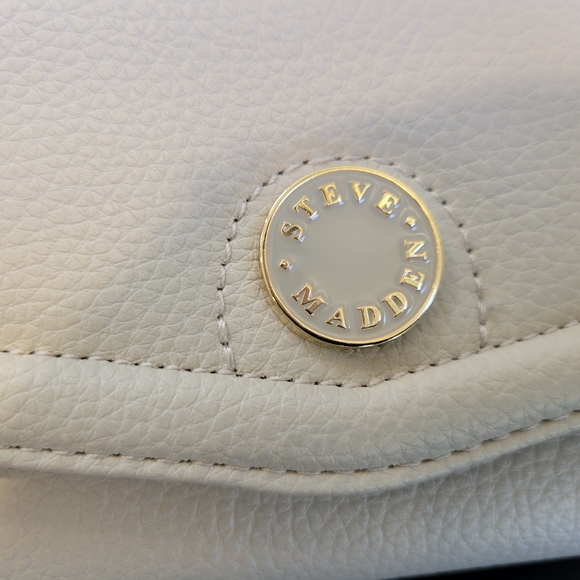 Steve Madden Cream Women's Wallet - Picture 2 of 7